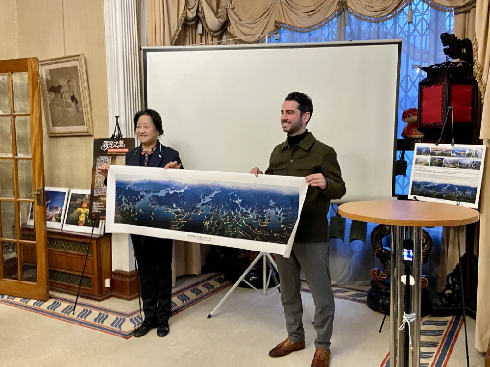 资助作品推介 | “弱光之美”优秀摄影作品世界巡回展在伦敦开幕